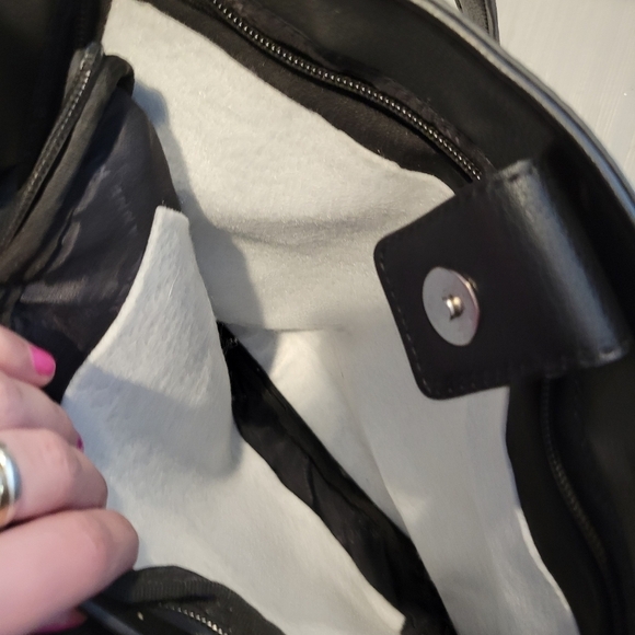 Anne Klein Purse Shoulder Bag Tan Snakeskin Print Black Trim - Picture 11 of 12